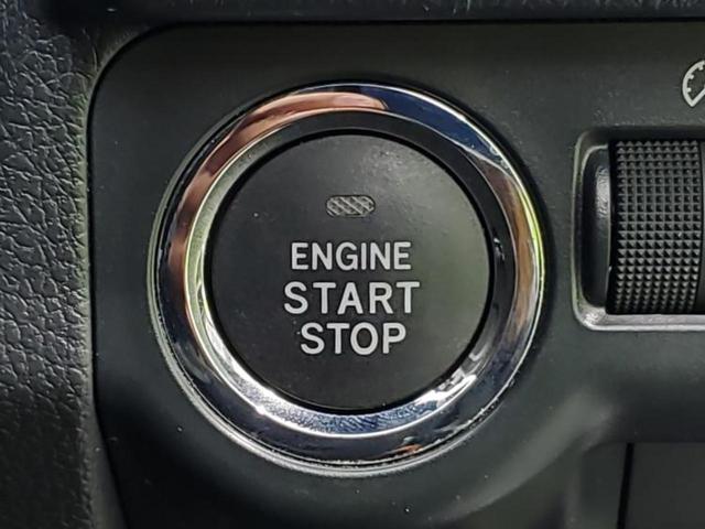 レヴォーグ ４ＷＤ１．６ＧＴアイサイトＳスタイル　新品タイヤ／保証書／純正　８インチ　ナビ／デジタルインナーミラー／アイサイト／シートヒーター　前席／車線逸脱防止支援システム／ヘッドランプ　ＬＥＤ／Ｂｌｕｅｔｏｏｔｈ接続／ＥＴＣ２．０　バックカメラ（29枚目）