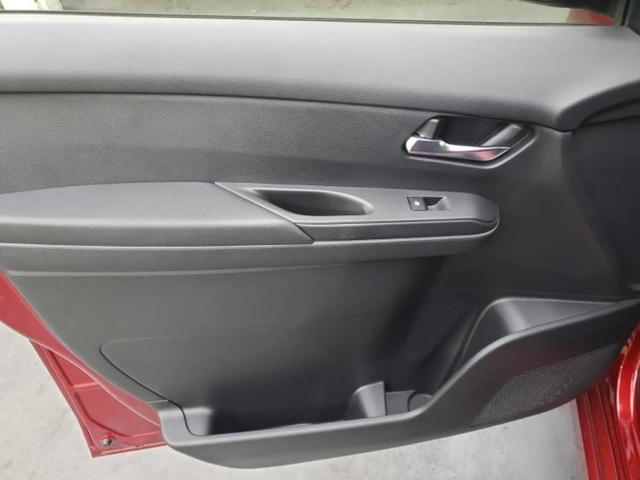 セレナ ＸＶ　新品タイヤ／純正　９インチ　メモリーナビ／エマージェンシーブレーキ／両側電動スライドドア／車線逸脱防止支援システム／プロパイロット／ドライブレコーダー　純正／ヘッドランプ　ＬＥＤ／ＵＳＢジャック（23枚目）