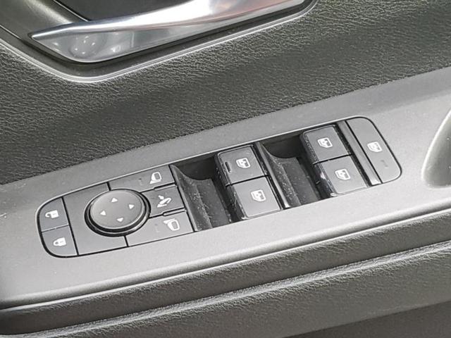 セレナ ＸＶ　新品タイヤ／純正　９インチ　メモリーナビ／エマージェンシーブレーキ／両側電動スライドドア／車線逸脱防止支援システム／プロパイロット／ドライブレコーダー　純正／ヘッドランプ　ＬＥＤ／ＵＳＢジャック（40枚目）