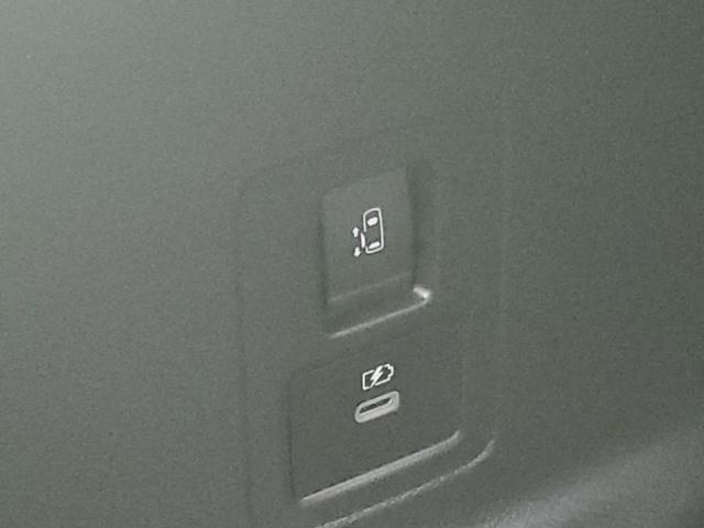 セレナ ＸＶ　新品タイヤ／純正　９インチ　メモリーナビ／エマージェンシーブレーキ／両側電動スライドドア／車線逸脱防止支援システム／プロパイロット／ドライブレコーダー　純正／ヘッドランプ　ＬＥＤ／ＵＳＢジャック（52枚目）