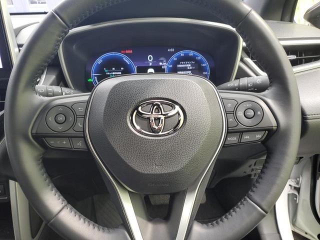 カローラクロス ハイブリッドＺ　保証書／純正　ＳＤナビ／トヨタセーフティセンス／シートヒーター　前席／パノラミックビューモニター／車線逸脱防止支援システム／シート　ハーフレザー／電動バックドア／ヘッドランプ　ＬＥＤ　全周囲カメラ（16枚目）