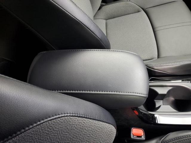 カローラクロス ハイブリッドＺ　保証書／純正　ＳＤナビ／トヨタセーフティセンス／シートヒーター　前席／パノラミックビューモニター／車線逸脱防止支援システム／シート　ハーフレザー／電動バックドア／ヘッドランプ　ＬＥＤ　全周囲カメラ（35枚目）