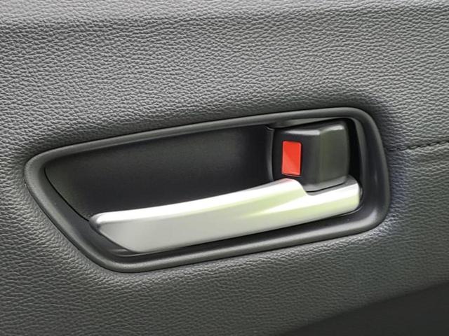 カローラクロス ハイブリッドＺ　保証書／純正　ＳＤナビ／トヨタセーフティセンス／シートヒーター　前席／パノラミックビューモニター／車線逸脱防止支援システム／シート　ハーフレザー／電動バックドア／ヘッドランプ　ＬＥＤ　全周囲カメラ（42枚目）