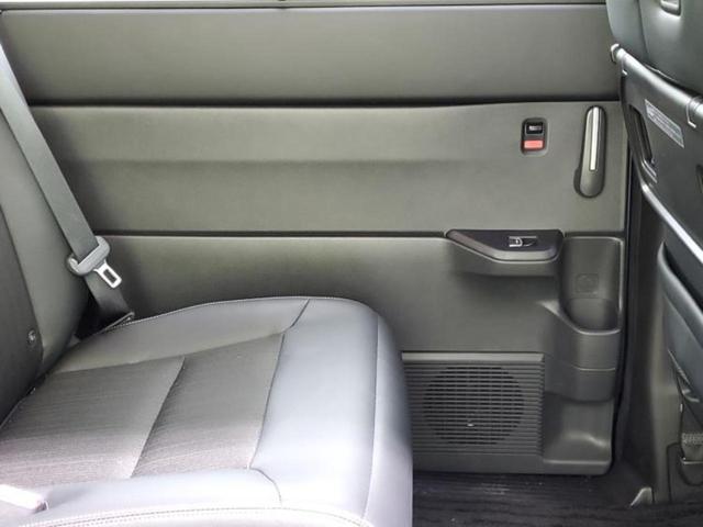 ステップワゴン スパーダ　保証書／純正　９インチ　ＳＤナビ／フリップダウンモニター　純正　１５．６インチ／ホンダセンシング／両側電動スライドドア／シートヒーター　前席／車線逸脱防止支援システム／シート　ハーフレザー　禁煙車（25枚目）