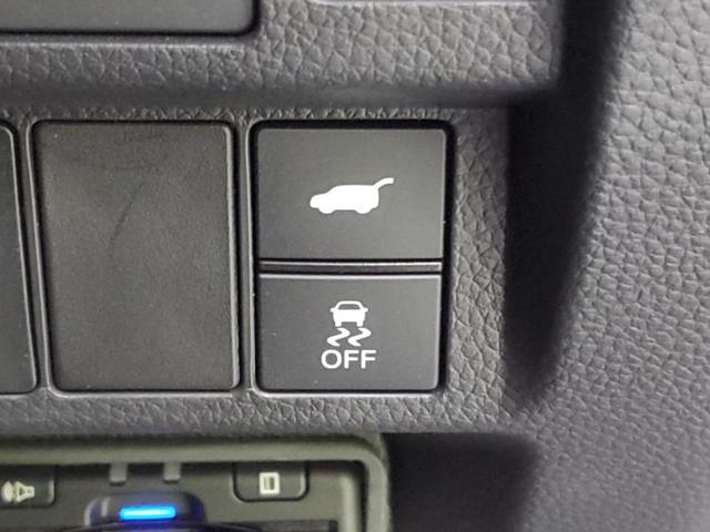 ステップワゴン スパーダ　保証書／純正　９インチ　ＳＤナビ／フリップダウンモニター　純正　１５．６インチ／ホンダセンシング／両側電動スライドドア／シートヒーター　前席／車線逸脱防止支援システム／シート　ハーフレザー　禁煙車（30枚目）