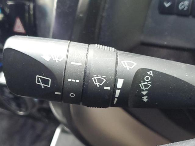 アルファード Ｓタイプゴールド　保証書／ディスプレイオーディオ＋ナビ９インチ／フリップダウンモニター　純正　１２．１インチ／衝突安全装置／両側電動スライドドア／車線逸脱防止支援システム／シート　ハーフレザー　衝突被害軽減システム（18枚目）