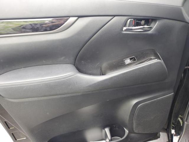 アルファード Ｓタイプゴールド　保証書／ディスプレイオーディオ＋ナビ９インチ／フリップダウンモニター　純正　１２．１インチ／衝突安全装置／両側電動スライドドア／車線逸脱防止支援システム／シート　ハーフレザー　衝突被害軽減システム（23枚目）