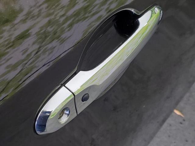 マーチ ボレロ　保証書／ドライブレコーダー　社外／ＥＢＤ付ＡＢＳ／アイドリングストップ／禁煙車／エアバッグ　運転席／エアバッグ　助手席／アルミホイール　純正　１４インチ／パワーウインドウ／エンジンスタートボタン（34枚目）