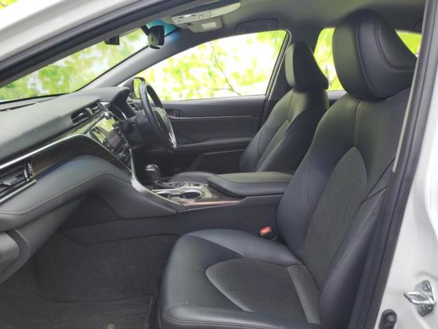 カムリ Ｇレザーパッケージ　新品タイヤ／保証書／ディスプレイオーディオ＋ナビ８インチ／トヨタセーフティセンス／シートヒーター　前席／車線逸脱防止支援システム／シート　合皮／ドライブレコーダー　社外　衝突被害軽減システム　禁煙車（6枚目）