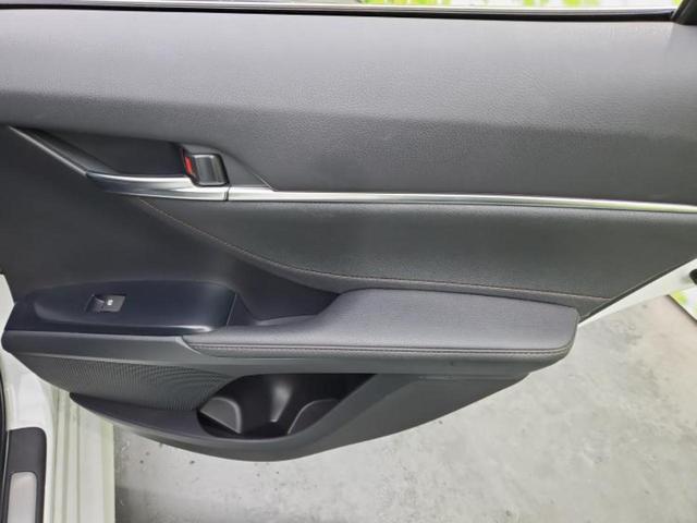 カムリ Ｇレザーパッケージ　新品タイヤ／保証書／ディスプレイオーディオ＋ナビ８インチ／トヨタセーフティセンス／シートヒーター　前席／車線逸脱防止支援システム／シート　合皮／ドライブレコーダー　社外　衝突被害軽減システム　禁煙車（21枚目）