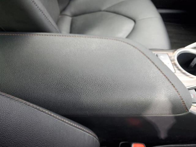 カムリ Ｇレザーパッケージ　新品タイヤ／保証書／ディスプレイオーディオ＋ナビ８インチ／トヨタセーフティセンス／シートヒーター　前席／車線逸脱防止支援システム／シート　合皮／ドライブレコーダー　社外　衝突被害軽減システム　禁煙車（30枚目）