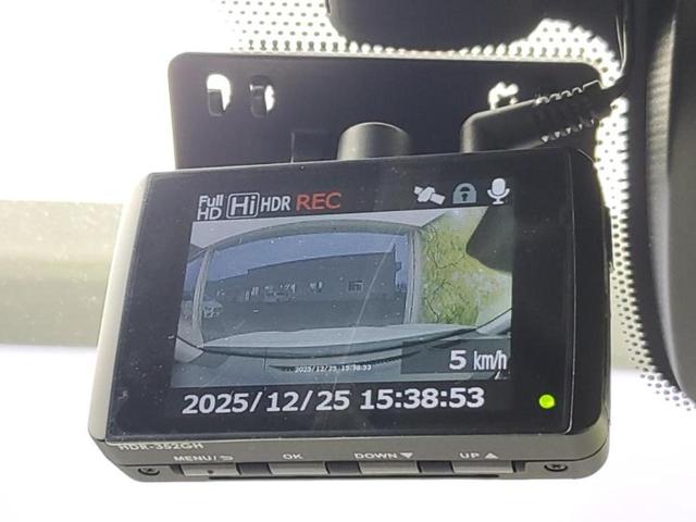 カムリ Ｇレザーパッケージ　新品タイヤ／保証書／ディスプレイオーディオ＋ナビ８インチ／トヨタセーフティセンス／シートヒーター　前席／車線逸脱防止支援システム／シート　合皮／ドライブレコーダー　社外　衝突被害軽減システム　禁煙車（36枚目）