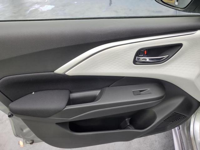 スイフト ハイブリッドＭＸ　保証書／純正　９インチ　メモリーナビ／セーフティサポート（スズキ）／シートヒーター／全方位モニター／車線逸脱防止支援システム／ヘッドランプ　ＬＥＤ／Ｂｌｕｅｔｏｏｔｈ接続／ＥＢＤ付ＡＢＳ　全周囲カメラ（21枚目）