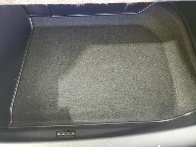 ＮＸ ４ＷＤ　ＮＸ３００ｈ　Ｆスポーツ　サンルーフ／保証書／純正　ＳＤナビ／プリクラッシュセーフティ／シートヒーター　前席／パノラミックビューモニター／車線逸脱防止支援システム／シート　フルレザー／ヘッドランプ　ＬＥＤ／ＵＳＢジャック（24枚目）