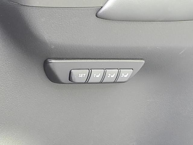 ＮＸ ４ＷＤ　ＮＸ３００ｈ　Ｆスポーツ　サンルーフ／保証書／純正　ＳＤナビ／プリクラッシュセーフティ／シートヒーター　前席／パノラミックビューモニター／車線逸脱防止支援システム／シート　フルレザー／ヘッドランプ　ＬＥＤ／ＵＳＢジャック（42枚目）