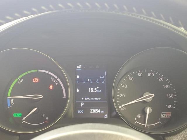 Ｃ－ＨＲ Ｓ　ＧＲスポーツ　新品タイヤ／保証書／ディスプレイオーディオ８インチ／トヨタセーフティセンス／シートヒーター　前席／パノラミックビューモニター／車線逸脱防止支援システム／シート　ハーフレザー　衝突被害軽減システム（12枚目）
