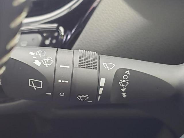 Ｃ－ＨＲ Ｓ　ＧＲスポーツ　新品タイヤ／保証書／ディスプレイオーディオ８インチ／トヨタセーフティセンス／シートヒーター　前席／パノラミックビューモニター／車線逸脱防止支援システム／シート　ハーフレザー　衝突被害軽減システム（15枚目）