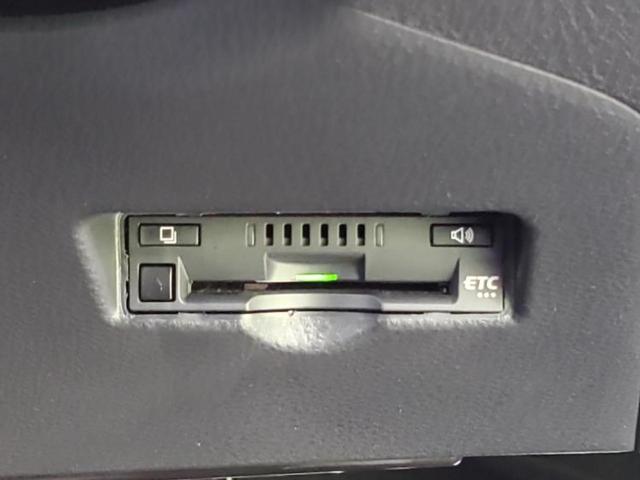 Ｃ－ＨＲ Ｓ　ＧＲスポーツ　新品タイヤ／保証書／ディスプレイオーディオ８インチ／トヨタセーフティセンス／シートヒーター　前席／パノラミックビューモニター／車線逸脱防止支援システム／シート　ハーフレザー　衝突被害軽減システム（17枚目）