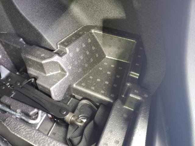 Ｃ－ＨＲ Ｓ　ＧＲスポーツ　新品タイヤ／保証書／ディスプレイオーディオ８インチ／トヨタセーフティセンス／シートヒーター　前席／パノラミックビューモニター／車線逸脱防止支援システム／シート　ハーフレザー　衝突被害軽減システム（25枚目）