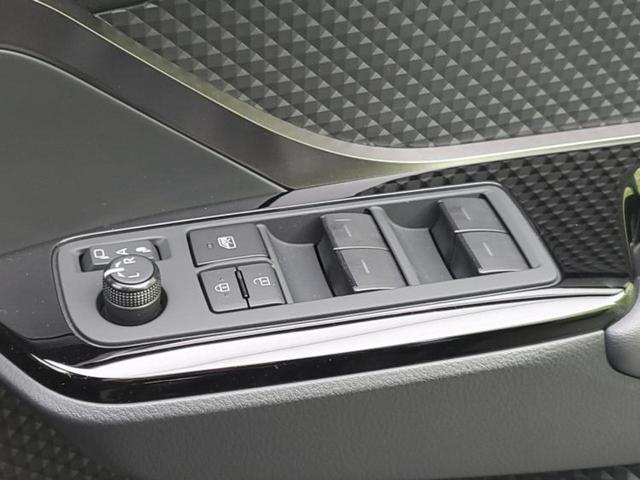 Ｃ－ＨＲ Ｓ　ＧＲスポーツ　新品タイヤ／保証書／ディスプレイオーディオ８インチ／トヨタセーフティセンス／シートヒーター　前席／パノラミックビューモニター／車線逸脱防止支援システム／シート　ハーフレザー　衝突被害軽減システム（39枚目）