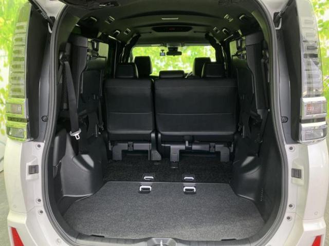 ヴォクシー ＺＳキラメキ３　新品タイヤ／純正エアロ／保証書／純正　９インチ　ＳＤナビ／トヨタセーフティセンス／両側電動スライドドア／車線逸脱防止支援システム／シート　ハーフレザー／ドライブレコーダー　前後　衝突被害軽減システム（21枚目）