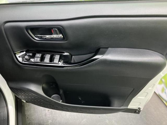 ヴォクシー ＺＳキラメキ３　新品タイヤ／純正エアロ／保証書／純正　９インチ　ＳＤナビ／トヨタセーフティセンス／両側電動スライドドア／車線逸脱防止支援システム／シート　ハーフレザー／ドライブレコーダー　前後　衝突被害軽減システム（22枚目）