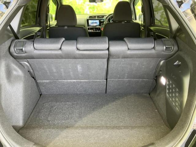 フィットハイブリッド ハイブリッド・Ｓホンダセンシング　保証書／純正　８インチ　ナビ／ホンダセンシング／車線逸脱防止支援システム／ヘッドランプ　ＬＥＤ／ＵＳＢジャック／Ｂｌｕｅｔｏｏｔｈ接続／ＥＴＣ／ＥＢＤ付ＡＢＳ／横滑り防止装置／アイドリングストップ（8枚目）