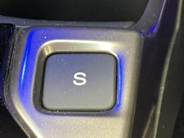 フィットハイブリッド ハイブリッド・Ｓホンダセンシング　保証書／純正　８インチ　ナビ／ホンダセンシング／車線逸脱防止支援システム／ヘッドランプ　ＬＥＤ／ＵＳＢジャック／Ｂｌｕｅｔｏｏｔｈ接続／ＥＴＣ／ＥＢＤ付ＡＢＳ／横滑り防止装置／アイドリングストップ（30枚目）