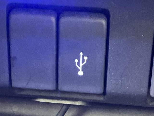 フィットハイブリッド ハイブリッド・Ｓホンダセンシング　保証書／純正　８インチ　ナビ／ホンダセンシング／車線逸脱防止支援システム／ヘッドランプ　ＬＥＤ／ＵＳＢジャック／Ｂｌｕｅｔｏｏｔｈ接続／ＥＴＣ／ＥＢＤ付ＡＢＳ／横滑り防止装置／アイドリングストップ（42枚目）