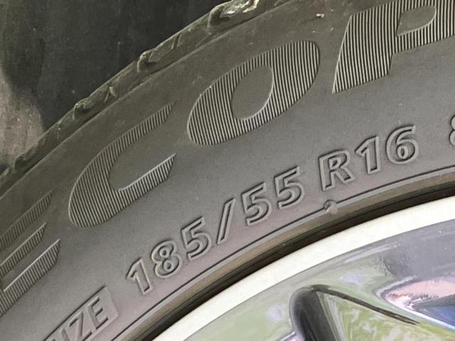 フィットハイブリッド ハイブリッド・Ｓホンダセンシング　保証書／純正　８インチ　ナビ／ホンダセンシング／車線逸脱防止支援システム／ヘッドランプ　ＬＥＤ／ＵＳＢジャック／Ｂｌｕｅｔｏｏｔｈ接続／ＥＴＣ／ＥＢＤ付ＡＢＳ／横滑り防止装置／アイドリングストップ（51枚目）