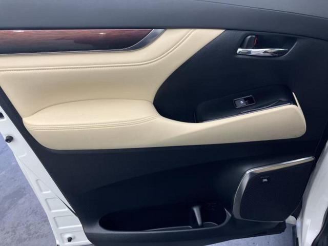 アルファードハイブリッド ４ＷＤハイブリッドＧ　新品タイヤ／サンルーフ／ＪＢＬ／保証書／純正　ＨＤＤナビ／フリップダウンモニター／両側電動スライドドア／シート　ハーフレザー／ヘッドランプ　ＬＥＤ／ＥＴＣ／ＥＢＤ付ＡＢＳ／横滑り防止装置　後席モニター（23枚目）