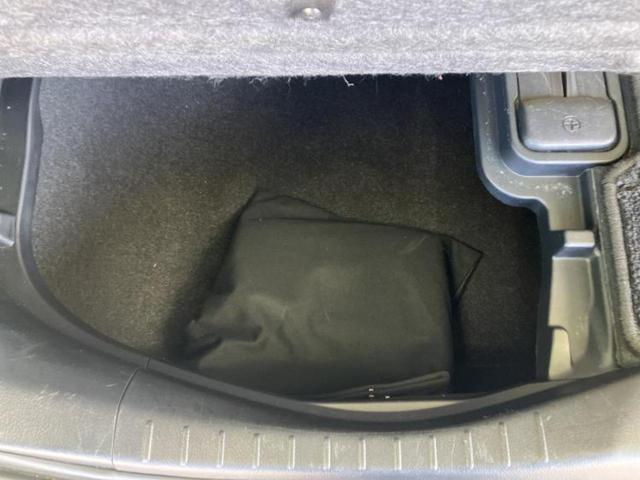 アルファードハイブリッド ４ＷＤハイブリッドＧ　新品タイヤ／サンルーフ／ＪＢＬ／保証書／純正　ＨＤＤナビ／フリップダウンモニター／両側電動スライドドア／シート　ハーフレザー／ヘッドランプ　ＬＥＤ／ＥＴＣ／ＥＢＤ付ＡＢＳ／横滑り防止装置　後席モニター（27枚目）