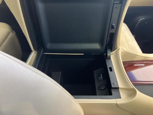 アルファードハイブリッド ４ＷＤハイブリッドＧ　新品タイヤ／サンルーフ／ＪＢＬ／保証書／純正　ＨＤＤナビ／フリップダウンモニター／両側電動スライドドア／シート　ハーフレザー／ヘッドランプ　ＬＥＤ／ＥＴＣ／ＥＢＤ付ＡＢＳ／横滑り防止装置　後席モニター（40枚目）