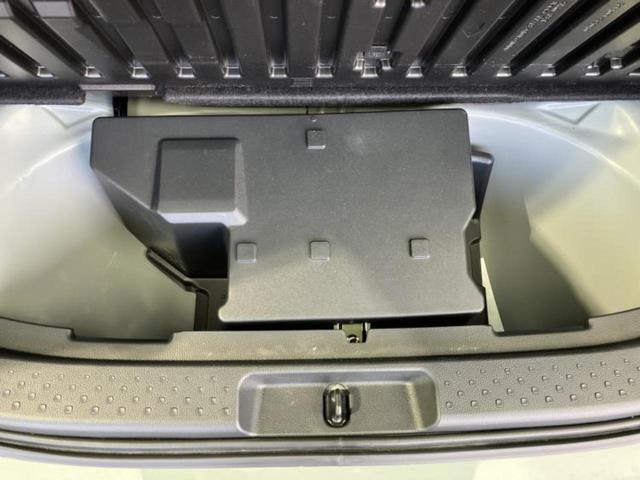 シエンタ ハイブリッドＺ　新品タイヤ／保証書／純正　ＳＤナビ／衝突安全装置／両側電動スライドドア／シートヒーター　前席／車線逸脱防止支援システム／パーキングアシスト　自動操舵／ヘッドランプ　ＬＥＤ／ＵＳＢジャック　バックカメラ（26枚目）