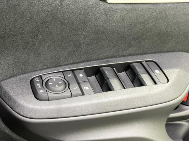 ヤリス ハイブリッドZ 保証書/ディスプレイオーディオ+ナビ/シートヒーター/車線逸脱防止支援システム/シート ハーフレザー/ドライブレコーダー 前後/ヘッドランプ LED/USBジャック/ETC2.0 バックカメラ(41枚目)