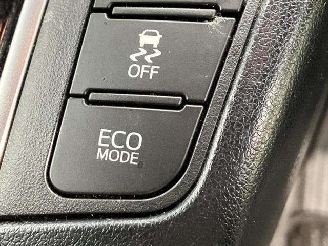 アルファード Ｓタイプゴールド　新品タイヤ／保証書／ディスプレイオーディオ９インチ／フリップダウンモニター　純正　１２．１インチ／衝突安全装置／両側電動スライドドア／車線逸脱防止支援システム／シート　ハーフレザー　バックカメラ　ＴＶ（32枚目）