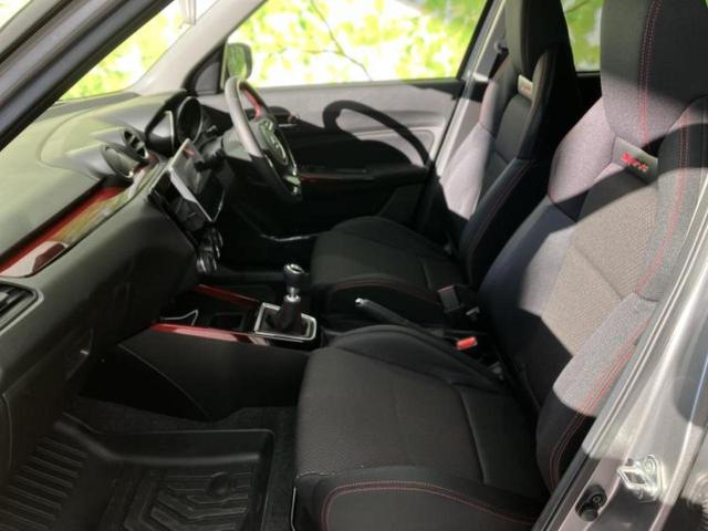 スイフトスポーツ スポーツ　保証書／ディスプレイオーディオ９インチ／衝突安全装置／シートヒーター　運転席／車線逸脱防止支援システム／ヘッドランプ　ＬＥＤ／ＵＳＢジャック／Ｂｌｕｅｔｏｏｔｈ接続／ＥＴＣ／ＥＢＤ付ＡＢＳ　禁煙車（6枚目）
