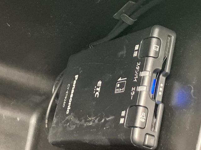 スイフトスポーツ スポーツ　保証書／ディスプレイオーディオ９インチ／衝突安全装置／シートヒーター　運転席／車線逸脱防止支援システム／ヘッドランプ　ＬＥＤ／ＵＳＢジャック／Ｂｌｕｅｔｏｏｔｈ接続／ＥＴＣ／ＥＢＤ付ＡＢＳ　禁煙車（16枚目）