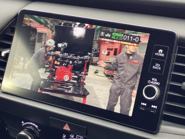 フィット ｅＨＥＶホーム　保証書／ディスプレイオーディオ＋ナビ９インチ／ホンダセンシング／マルチビューカメラシステム／車線逸脱防止支援システム／シート　ハーフレザー／ドライブレコーダー　純正／ヘッドランプ　ＬＥＤ　禁煙車（12枚目）