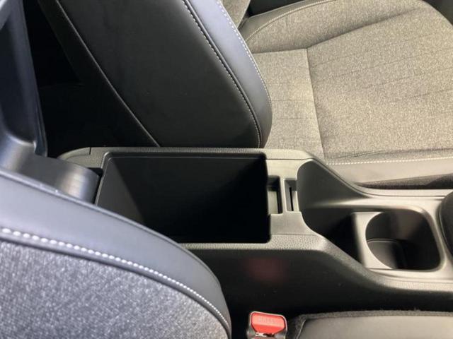 フィット ｅＨＥＶホーム　保証書／ディスプレイオーディオ＋ナビ９インチ／ホンダセンシング／マルチビューカメラシステム／車線逸脱防止支援システム／シート　ハーフレザー／ドライブレコーダー　純正／ヘッドランプ　ＬＥＤ　禁煙車（33枚目）