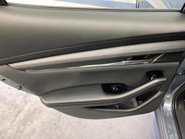 ＭＡＺＤＡ３ファストバック １５Ｓツーリング　保証書／ディスプレイオーディオ１０インチ／アイアクティブセンス（マツダ）／３６０°ビューモニター／車線逸脱防止支援システム／ヘッドランプ　ＬＥＤ／ＵＳＢジャック／Ｂｌｕｅｔｏｏｔｈ接続　ワンオーナー（23枚目）