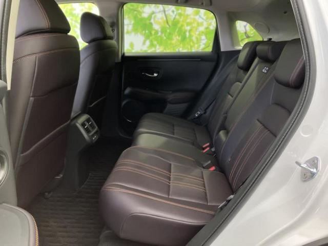 ＺＲ－Ｖ ｅＨＥＶ　Ｚ　ＢＯＳＥ／保証書／ディスプレイオーディオ＋ナビ９インチ／衝突安全装置／シートヒーター／全方位モニター／車線逸脱防止支援システム／シート　合皮／電動バックドア／ドライブレコーダー　社外　全周囲カメラ（7枚目）