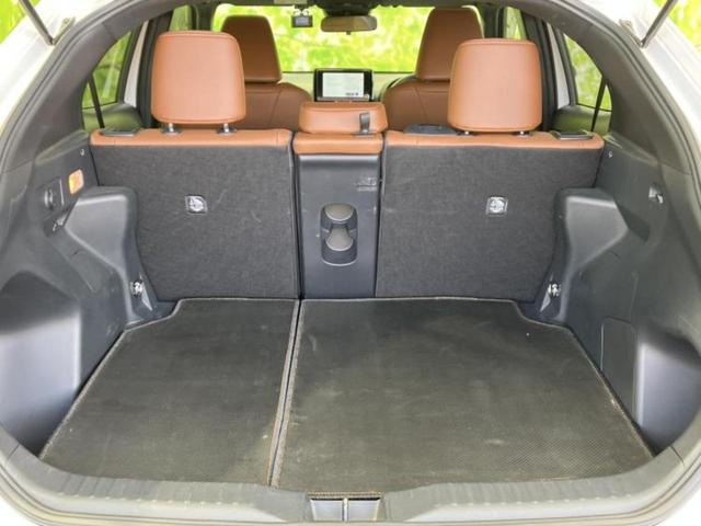 ヤリスクロス ハイブリッドＺアドベンチャー　保証書／ディスプレイオーディオ＋ナビ８インチ／トヨタセーフティセンス／シートヒーター　前席／パノラミックビューモニター／車線逸脱防止支援システム／シート　合皮／ドライブレコーダー　前後　全周囲カメラ（8枚目）