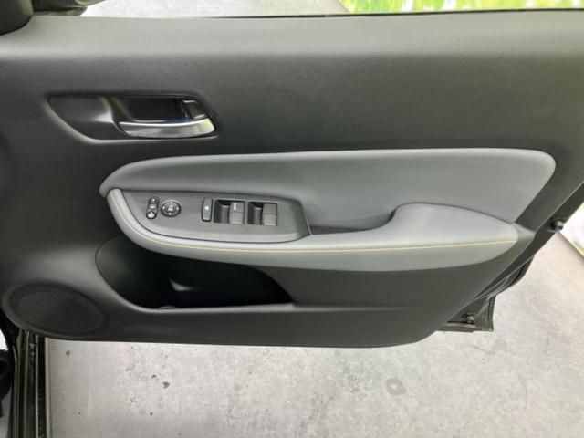 フィット ＲＳ　保証書／ディスプレイオーディオ９インチ／ホンダセンシング／車線逸脱防止支援システム／シート　ハーフレザー／ドライブレコーダー　前後／ヘッドランプ　ＬＥＤ／ＵＳＢジャック　衝突被害軽減システム　禁煙車（20枚目）