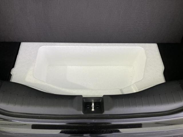 フィット ＲＳ　保証書／ディスプレイオーディオ９インチ／ホンダセンシング／車線逸脱防止支援システム／シート　ハーフレザー／ドライブレコーダー　前後／ヘッドランプ　ＬＥＤ／ＵＳＢジャック　衝突被害軽減システム　禁煙車（24枚目）