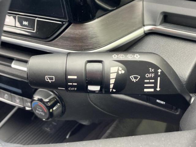 オーラ Ｇレザーエディション　ＢＯＳＥ／保証書／純正　９インチ　メモリーナビ／インテリジェントルームミラー／エマージェンシーブレーキ／アラウンドビューモニター／車線逸脱防止支援システム／シート　フルレザー／プロパイロット　革シート（17枚目）