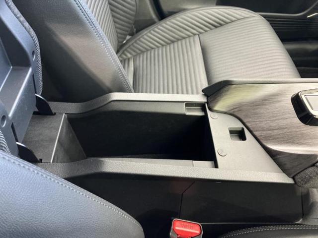 オーラ Ｇレザーエディション　ＢＯＳＥ／保証書／純正　９インチ　メモリーナビ／インテリジェントルームミラー／エマージェンシーブレーキ／アラウンドビューモニター／車線逸脱防止支援システム／シート　フルレザー／プロパイロット　革シート（32枚目）