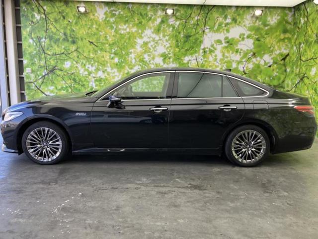 クラウンハイブリッド Ｇエグゼクティブ　保証書／純正　ＳＤナビ／デジタルインナーミラー／衝突安全装置／シートヒーター／パノラミックビューモニター／車線逸脱防止支援システム／シート　フルレザー／ドライブレコーダー　純正　革シート　全周囲カメラ（2枚目）