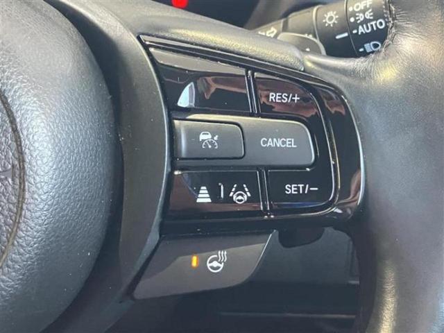 ヴェゼル ｅＨＥＶ　Ｚ　保証書／ディスプレイオーディオ＋ナビ／衝突安全装置／シートヒーター／全方位モニター／車線逸脱防止支援システム／シート　ハーフレザー／電動バックドア／ドライブレコーダー　前後　衝突被害軽減システム（13枚目）