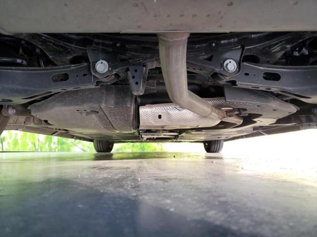 プリウス Ｘ　モデリスタエアロ／保証書／ディスプレイオーディオ＋ナビ／トヨタセーフティセンス／車線逸脱防止支援システム／ヘッドランプ　ＬＥＤ／Ｂｌｕｅｔｏｏｔｈ接続／ＥＴＣ２．０／ＥＢＤ付ＡＢＳ　フルエアロ　禁煙車（54枚目）